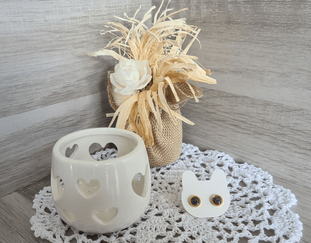Boucles d'oreilles clous en acier inoxdydable dorées et violettes