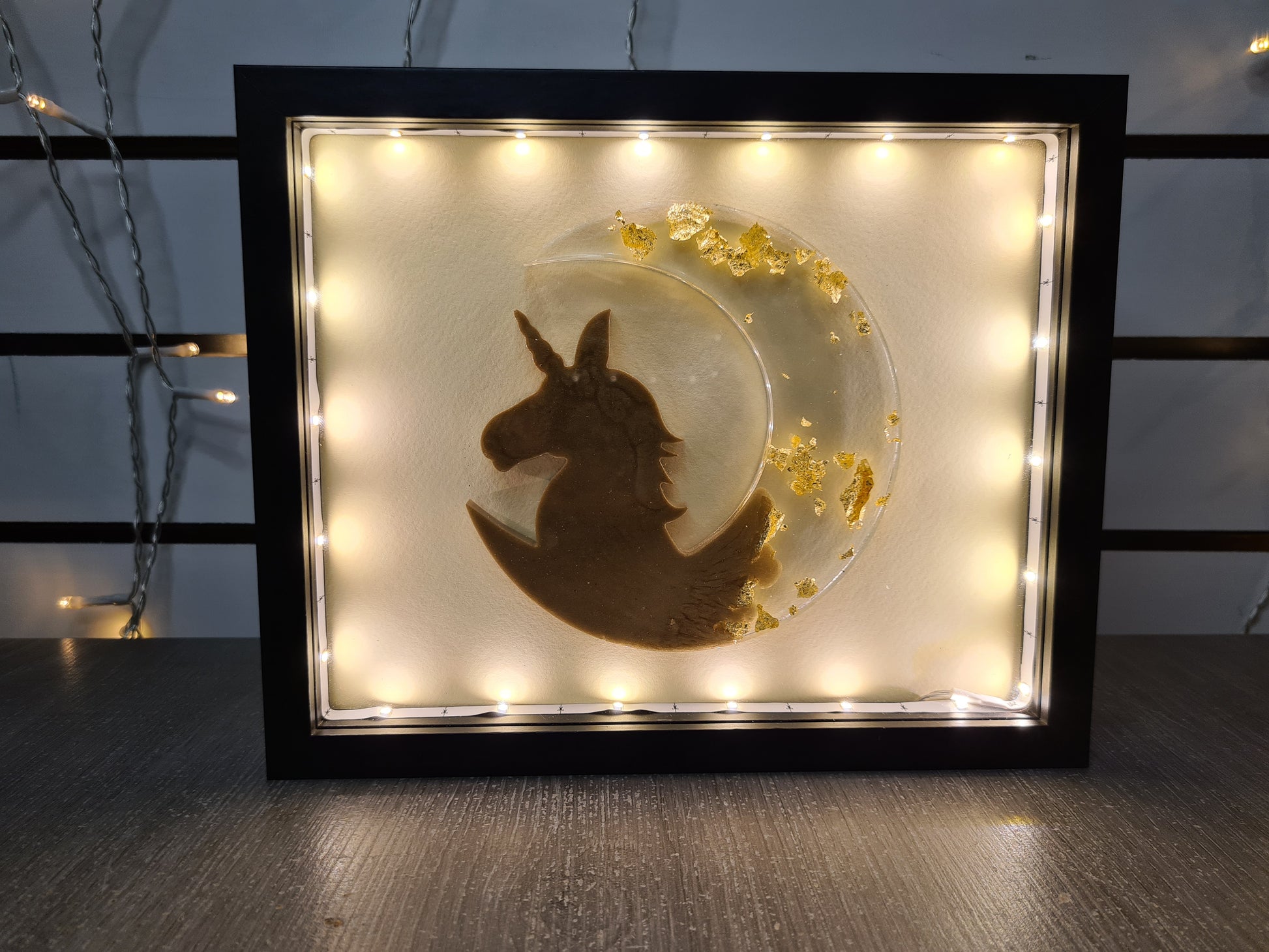 Cadre lumineux à LED avec licorne lune sur commande personnalisable