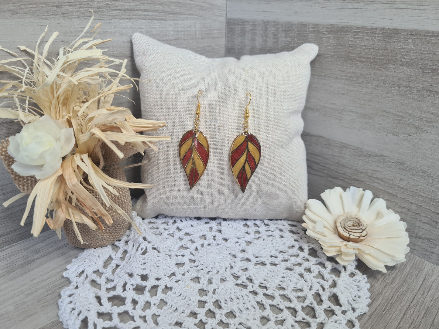 Boucles d'oreilles Dorées feuilles Légères Et Hypoallergénique